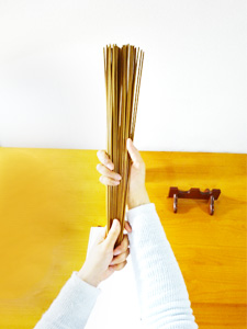 筮竹の使い方2